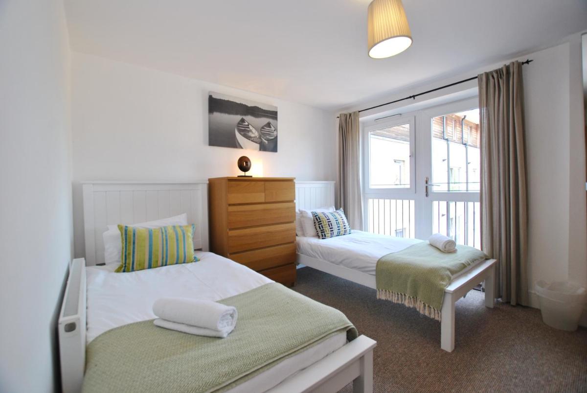 Two Bed Two Bath Apartments at Pavilions by Accommodation Windsor Ltd - Housity