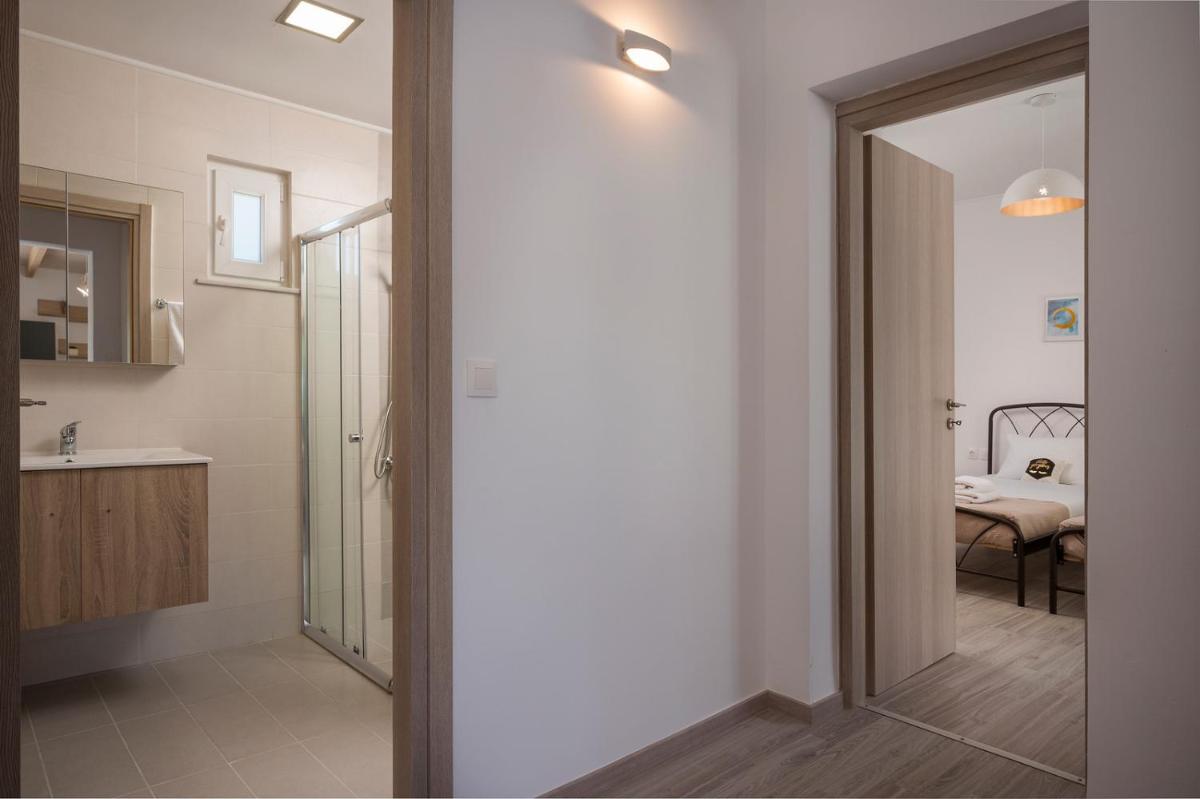 b&m villas - Housity