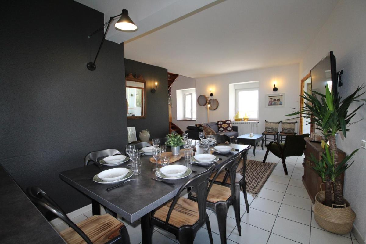 GITE chez Ginette 3 étoile 8 Personnes - Housity