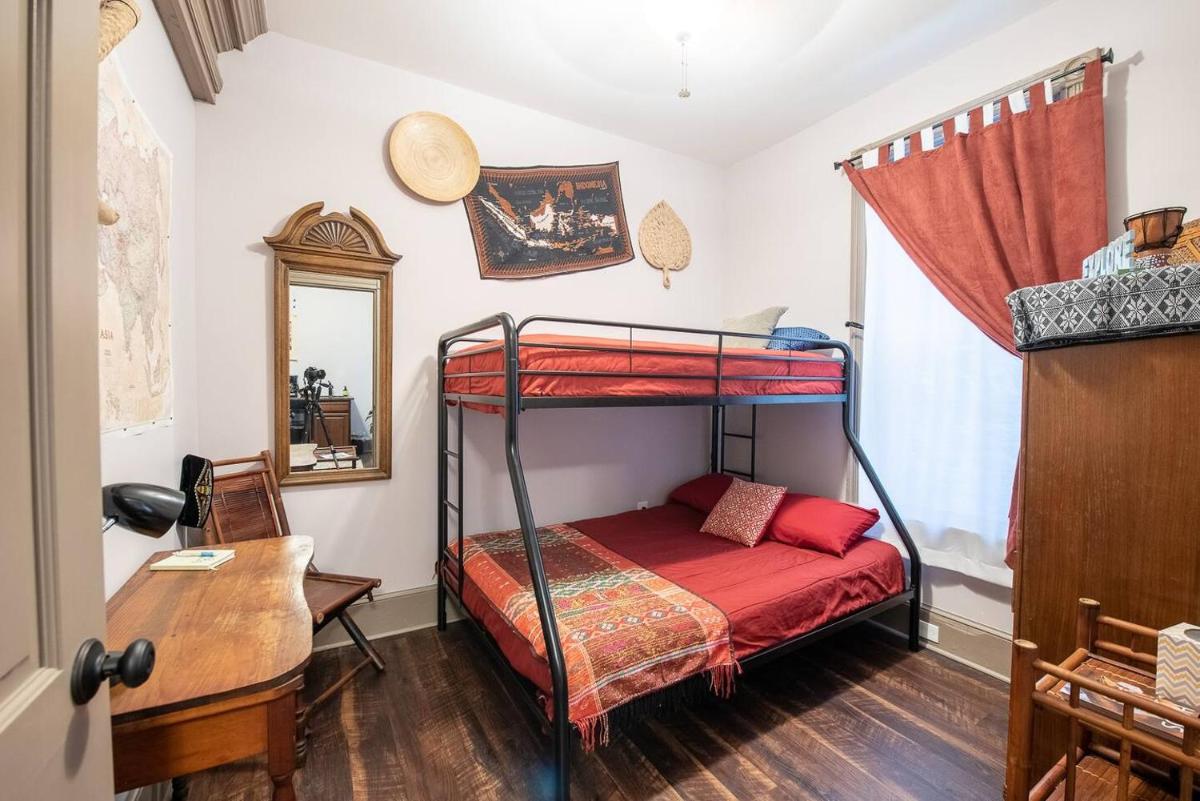 Cozy Hideaway in the Heart of Lancaster - Housity