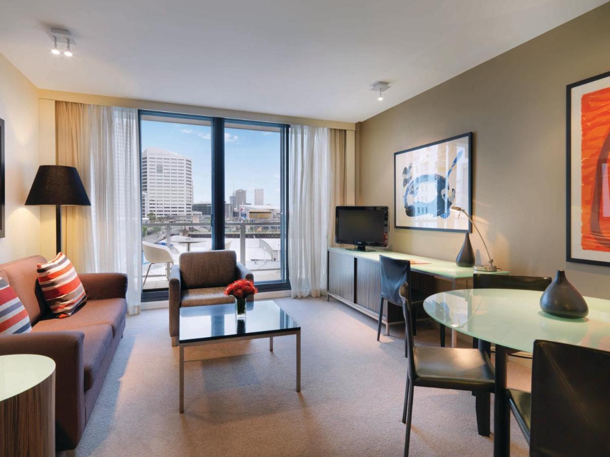 Adina Apartment Hotel Sydney, Darling Harbour - Housity