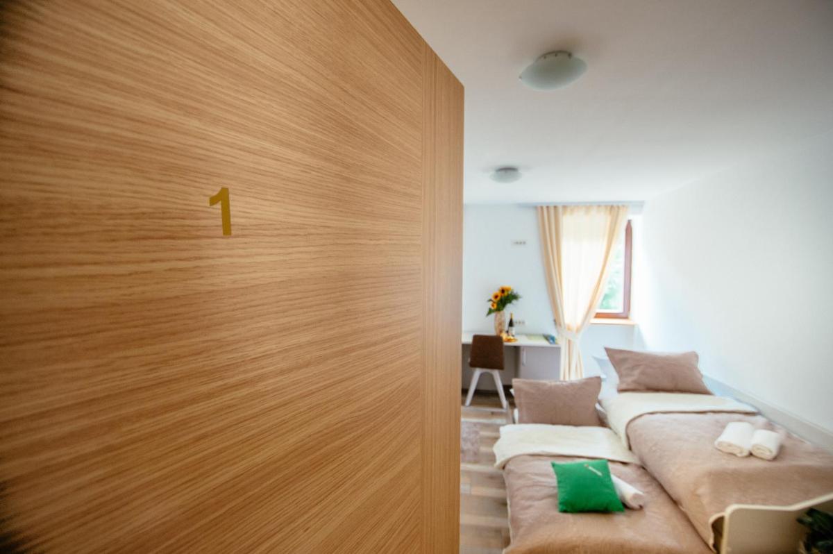 Sunny Rooms - Housity