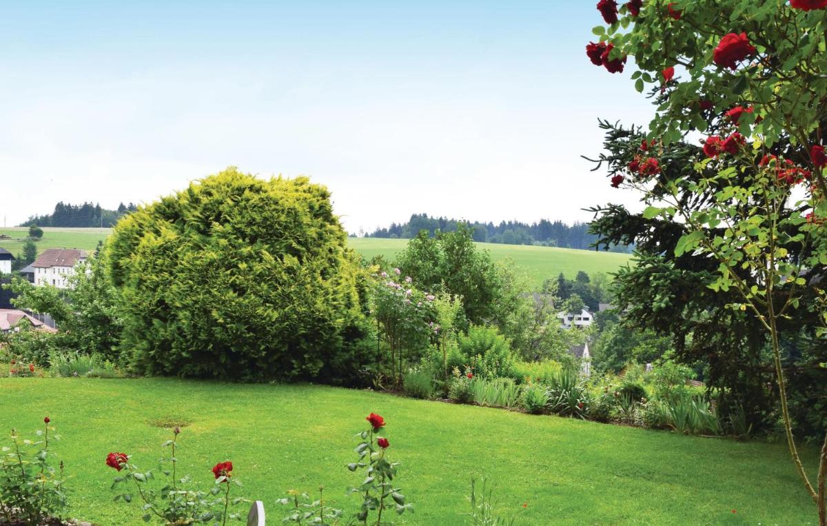 Amazing Apartment In Rickenbach - Housity
