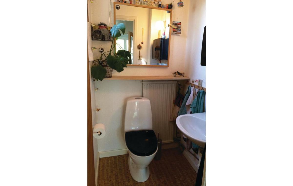 Awesome home in lvsj with 3 Bedrooms and WiFi - Housity