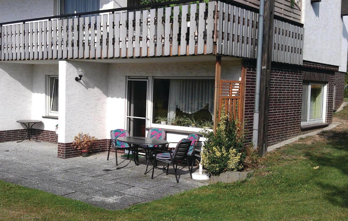3 Bedroom Awesome Apartment In Breuna - Housity