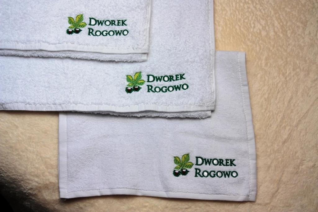 Dworek Rogowo - Housity