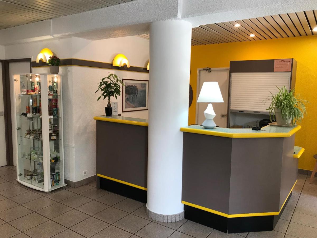 EGG HOTEL - HOTEL LES GENS DE MER Dieppe - Housity