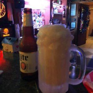 Bullwinkles Rustic Lodge - Housity