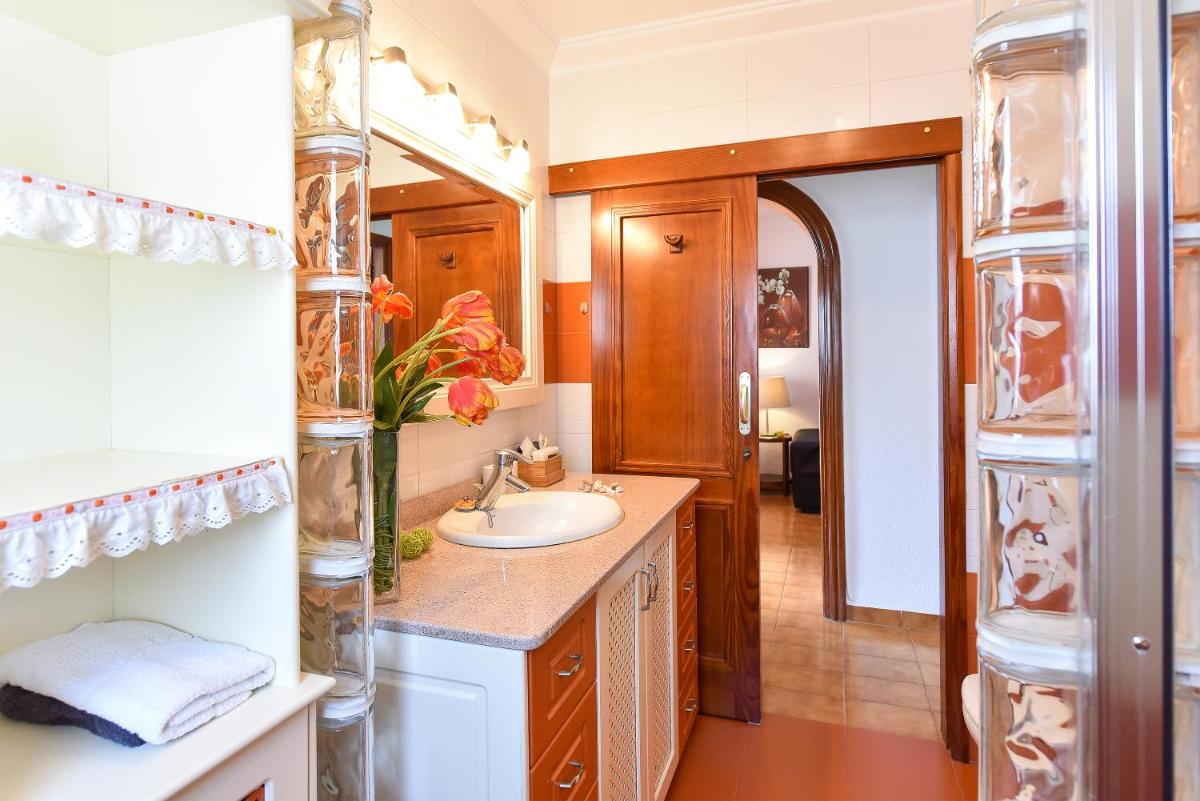 Suitetrails - Jacuzzi & Garden Holiday Home