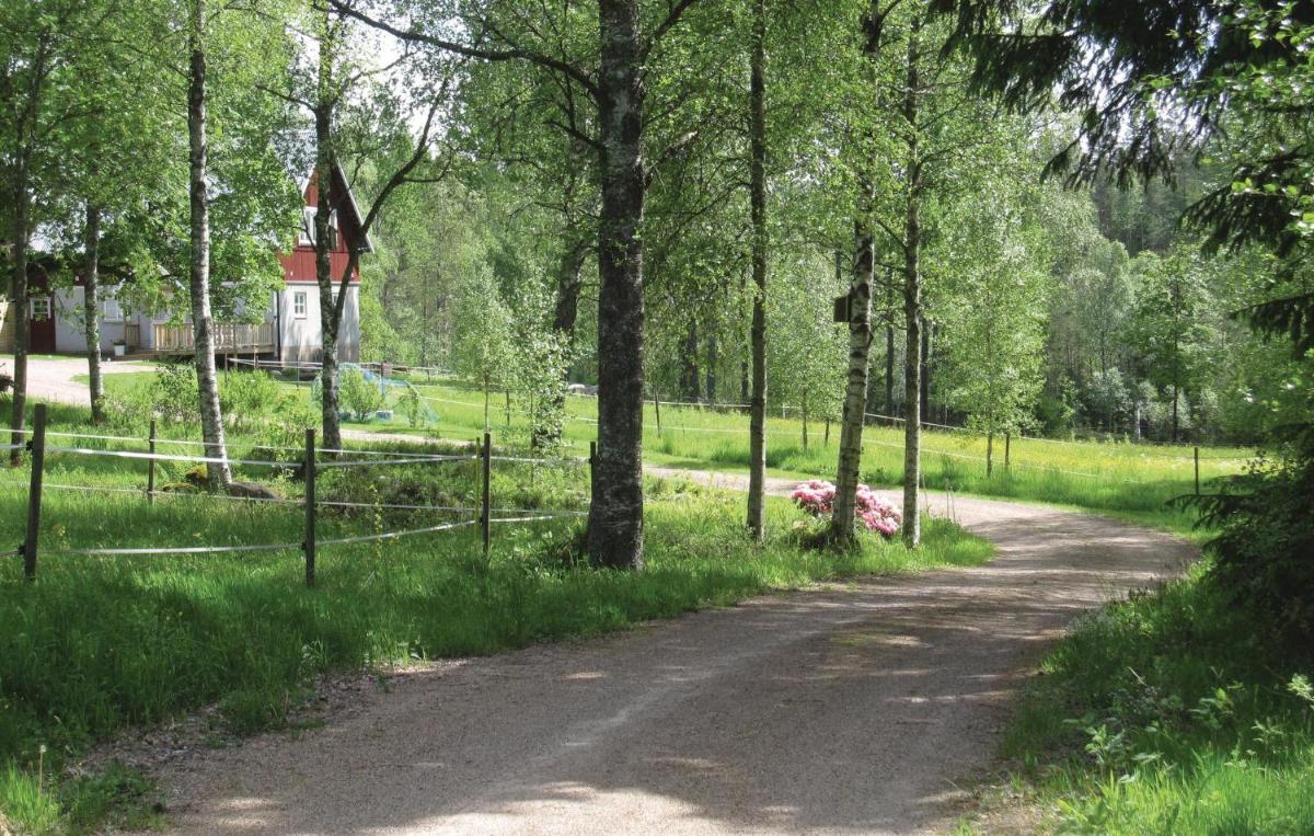 2 Bedroom Amazing Home In Hestra - Housity