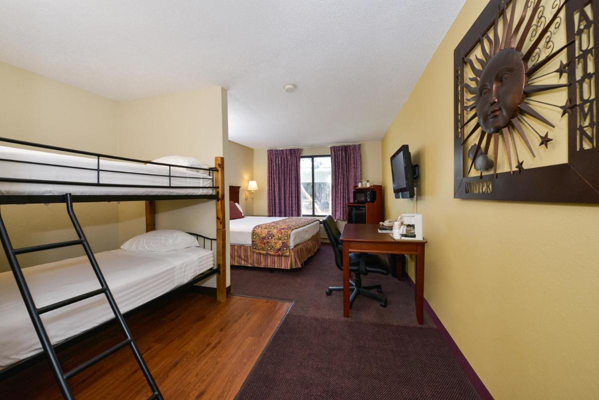 Lamplighter Inn-South - Housity