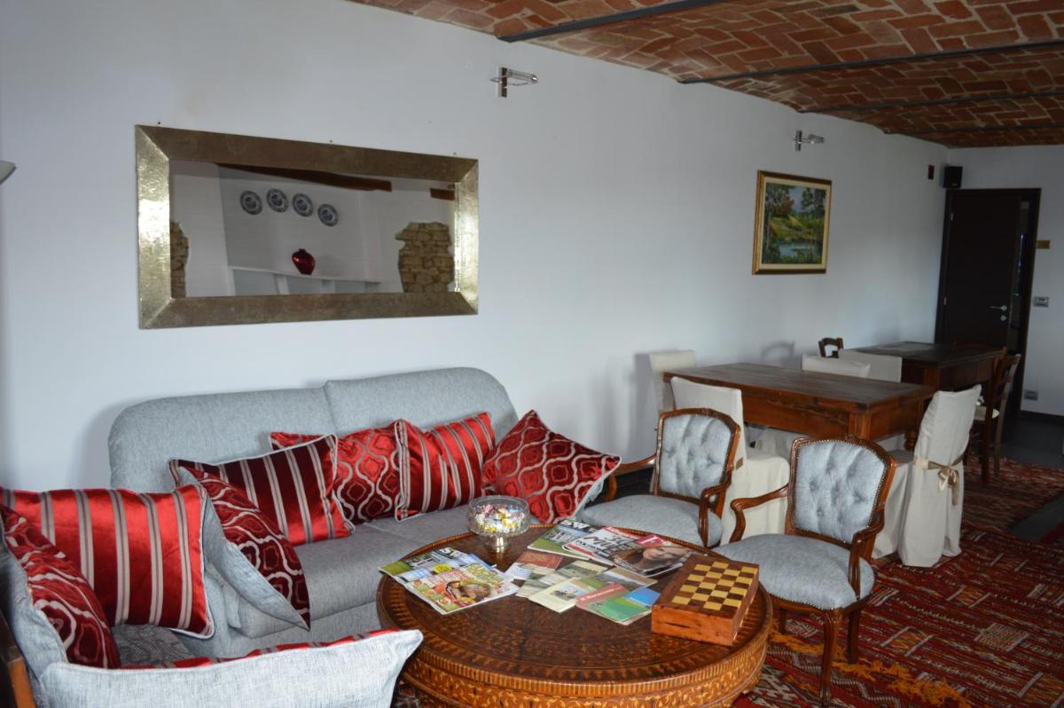 La Corte Di Langa - Housity