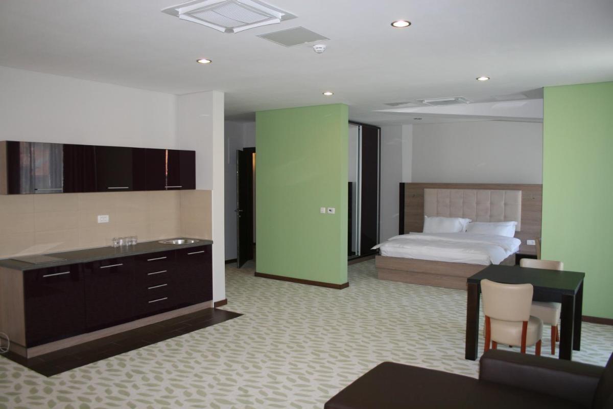 Hotel Franca - Housity