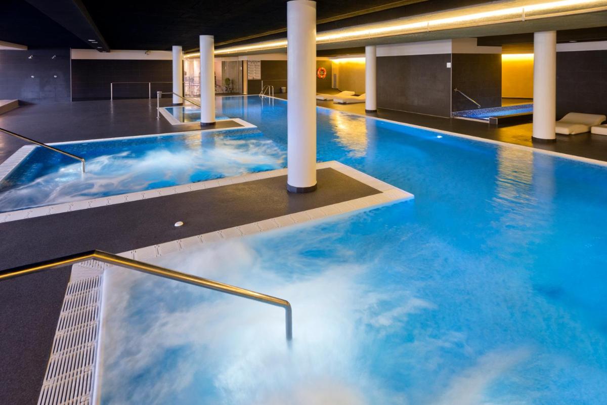Piscina en o cerca de AQUA Hotel Aquamarina & Spa