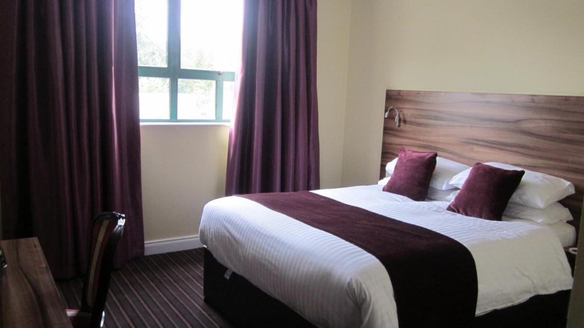 Mourne Country Hotel - Housity