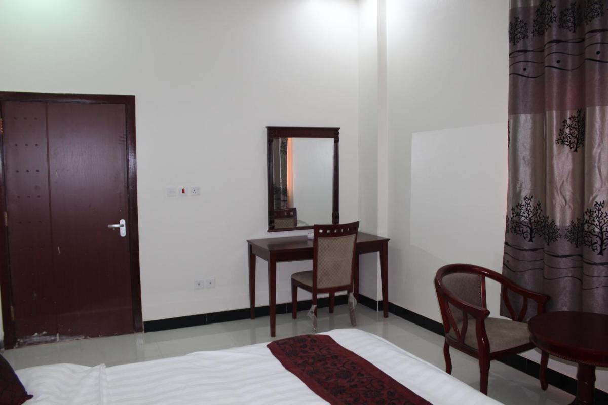 Suitetrails - Fakher Yanbu Hotel