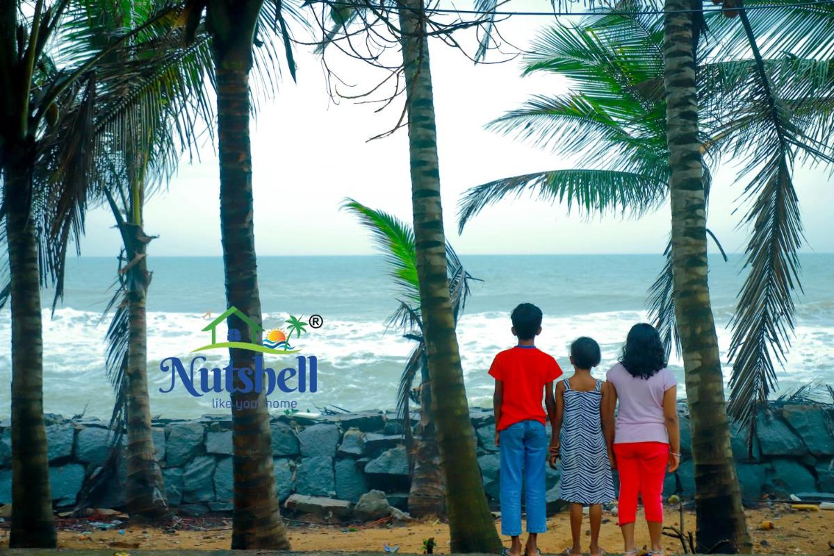 Nutshell-Airport Retreat by the Sea - Housity