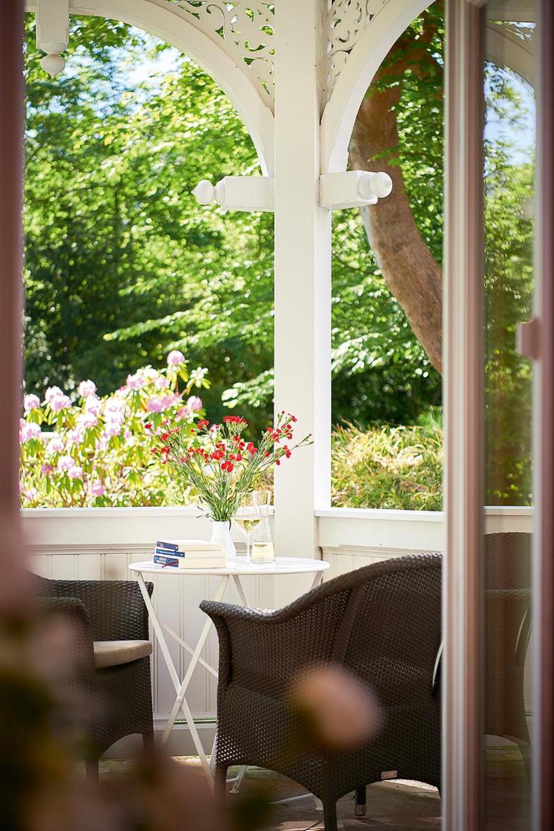 Ein Garten an der Unterkunft ROEWERS Privathotel & Spa