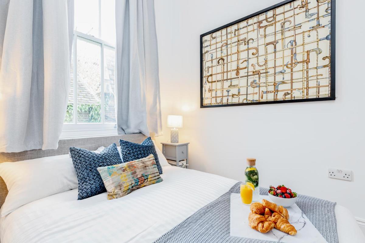Bright & Spacious 4beds home - Kensington High Street-Olympia - Housity