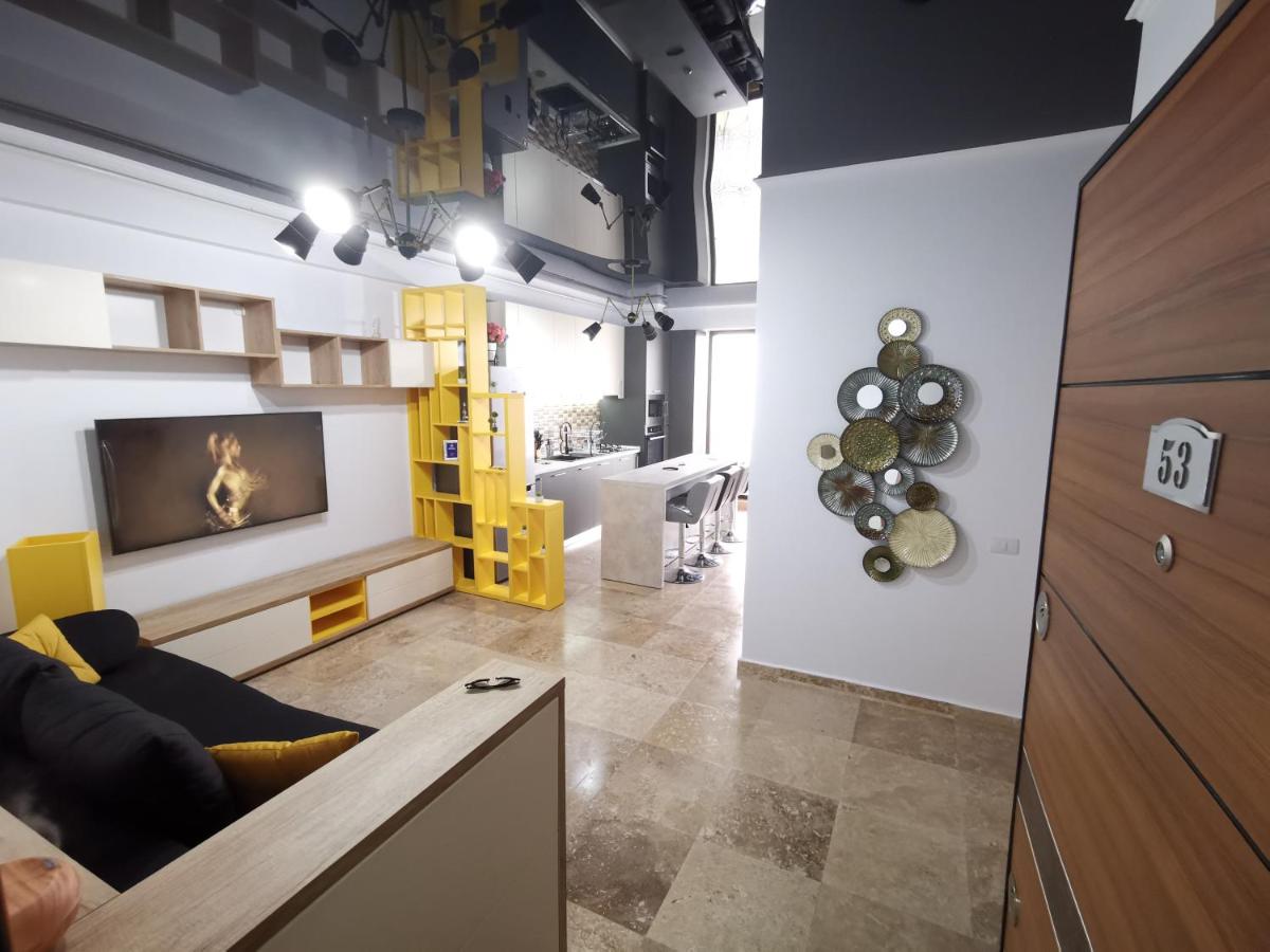SOLID Apartment Boutique 53 - MAMAIA - Housity