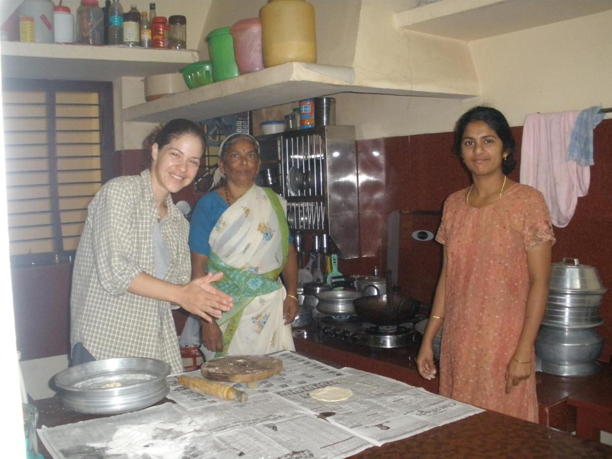 Jungle Palace Homestay - Housity