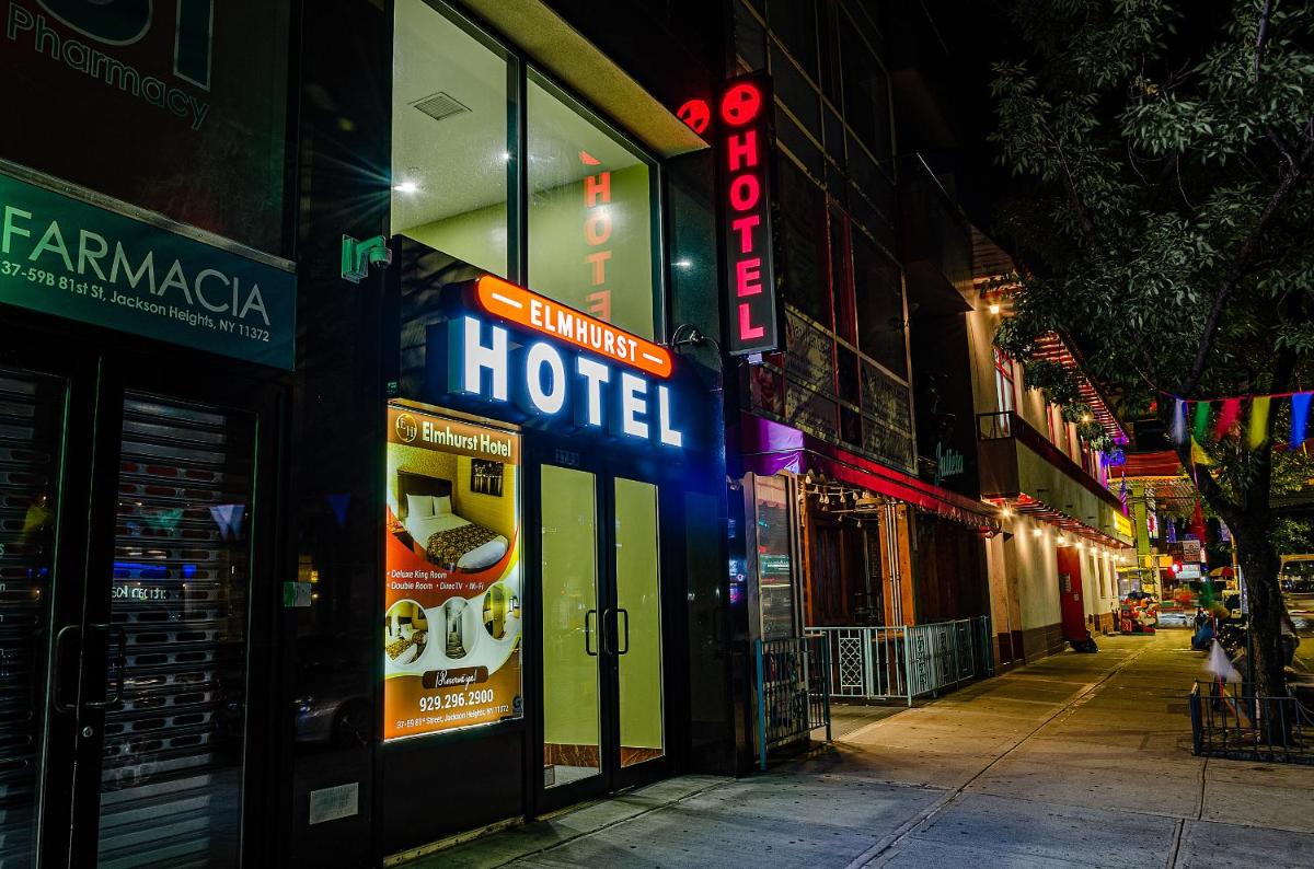 Suitetrails - Elmhurst Hotel