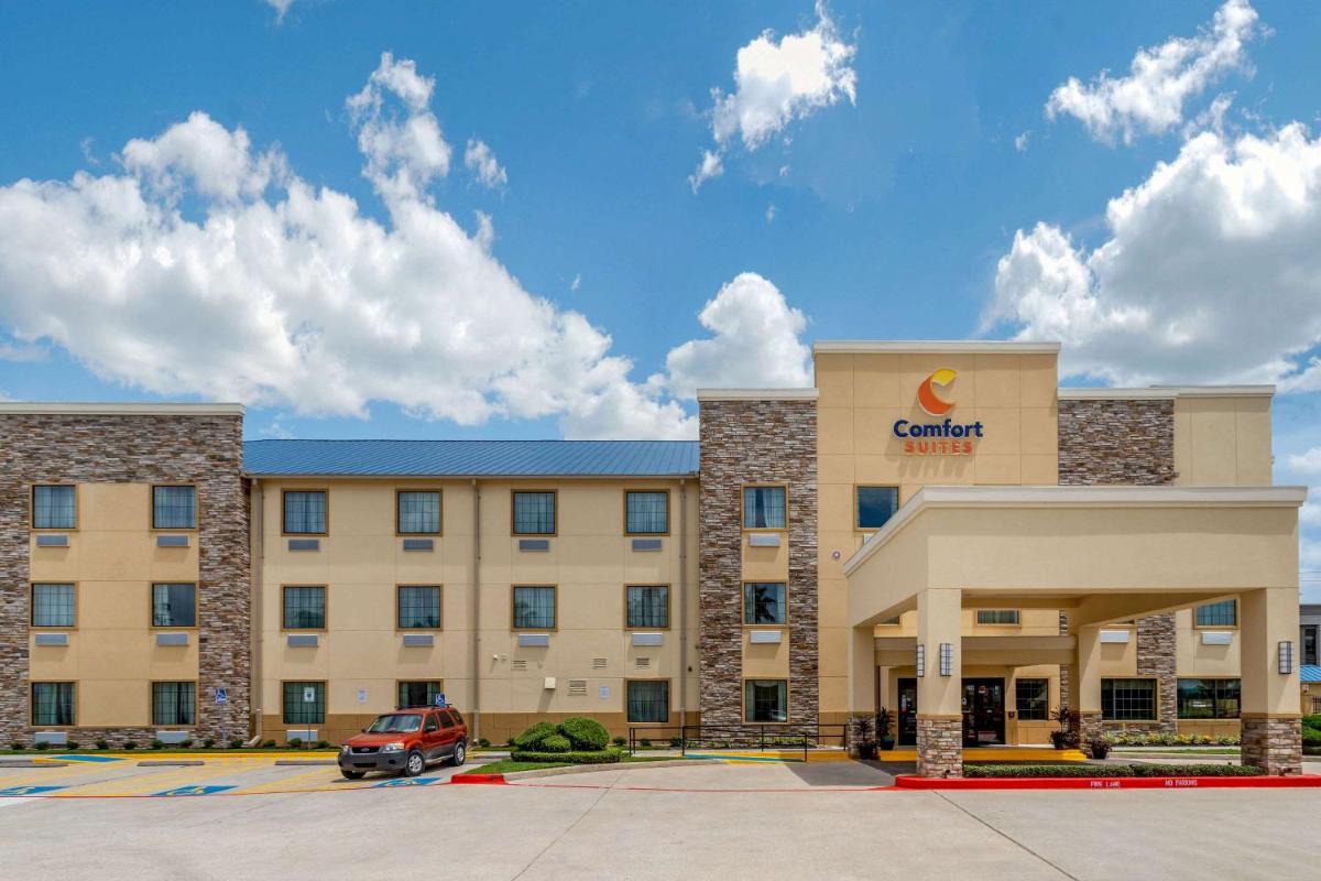 Comfort Suites Baytown I - 10 - Housity