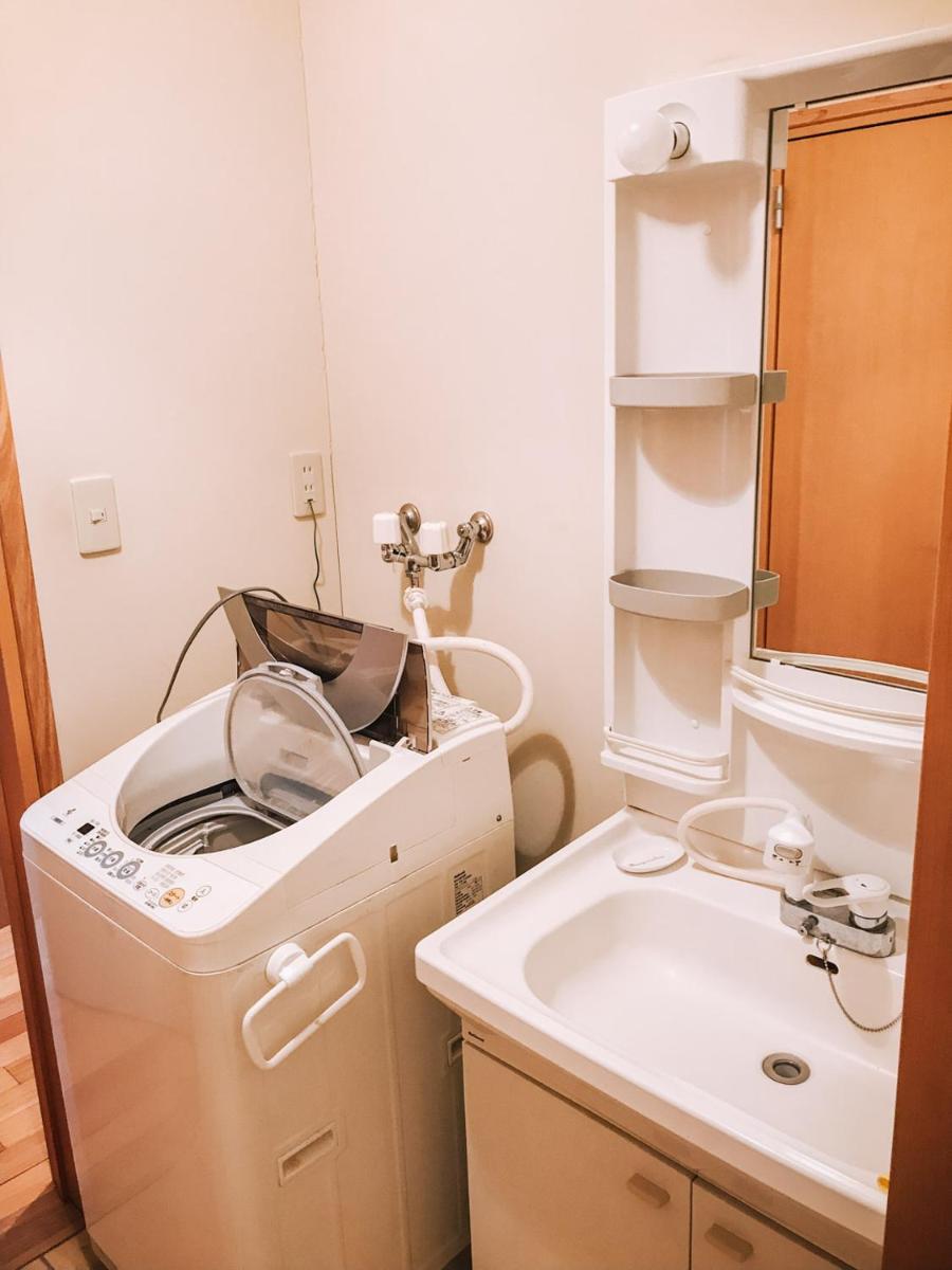 Yotei Townhouse - 2 bedrooms with covered BBQ deck - Hizvo
