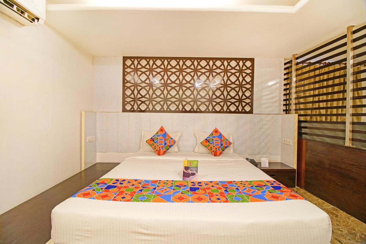 Suitetrails - FabHotel White Klove Paharganj