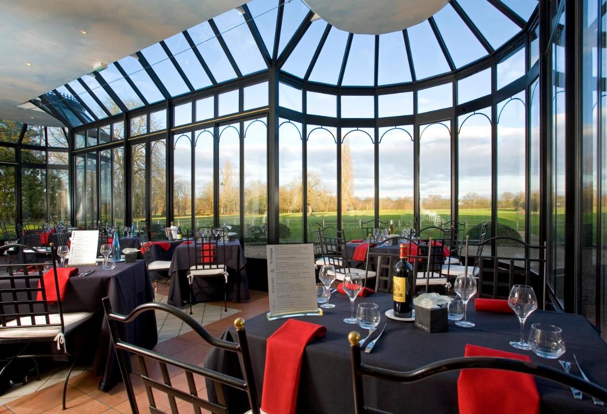 Château Golf des Sept Tours - Housity