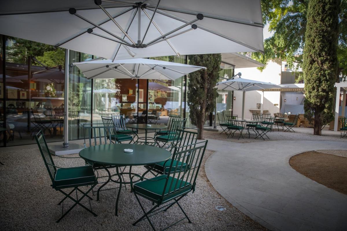 Restaurant ou autre lieu de restauration dans l'établissement Maison Albar Hotels L’Imperator