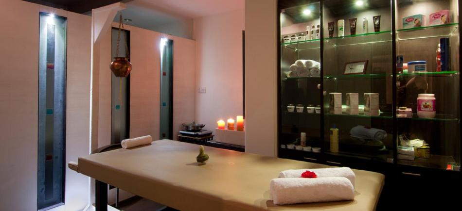 Hotel Pushp Villa Agra Taj East Gate - Housity