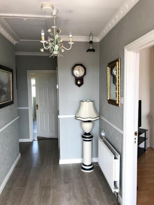 Granny's Irish Cottage - Housity