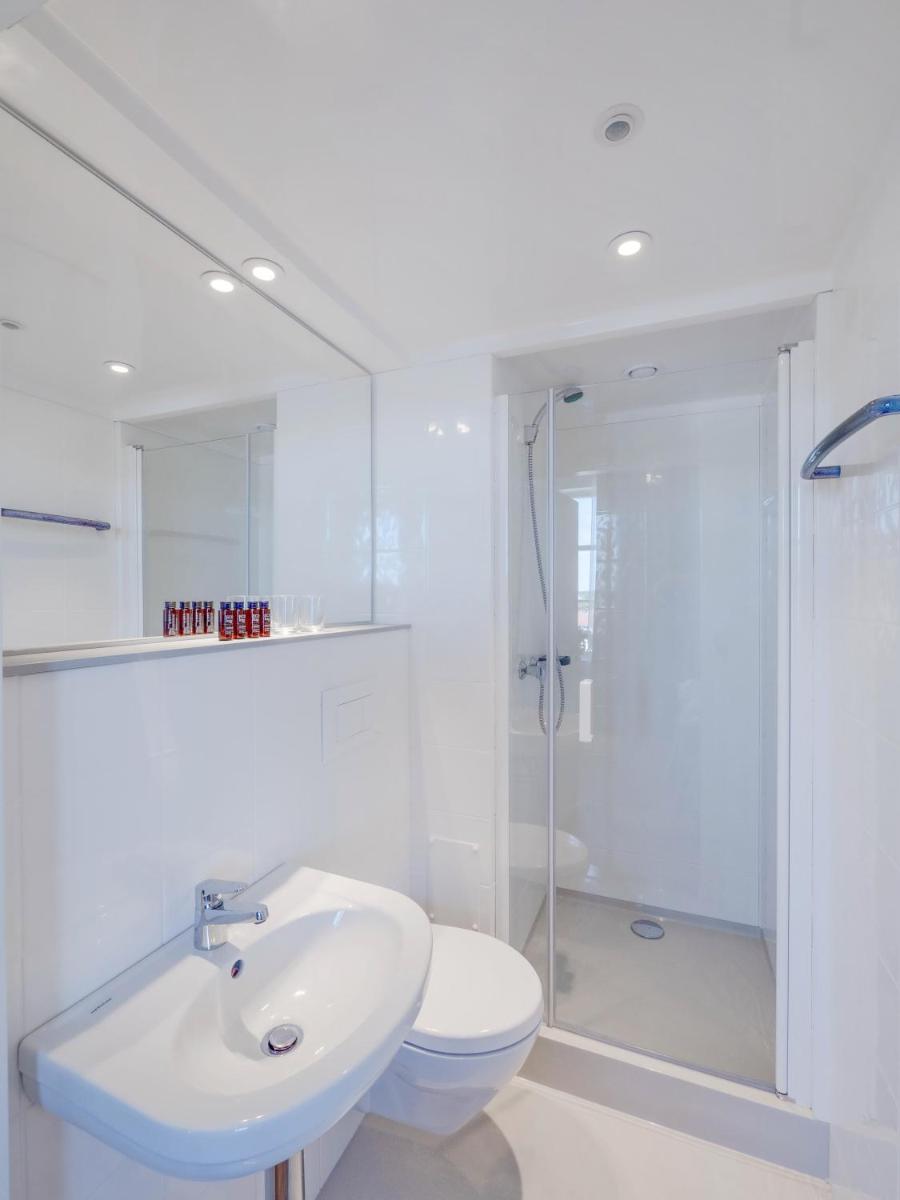 Hamnhotellet - Housity