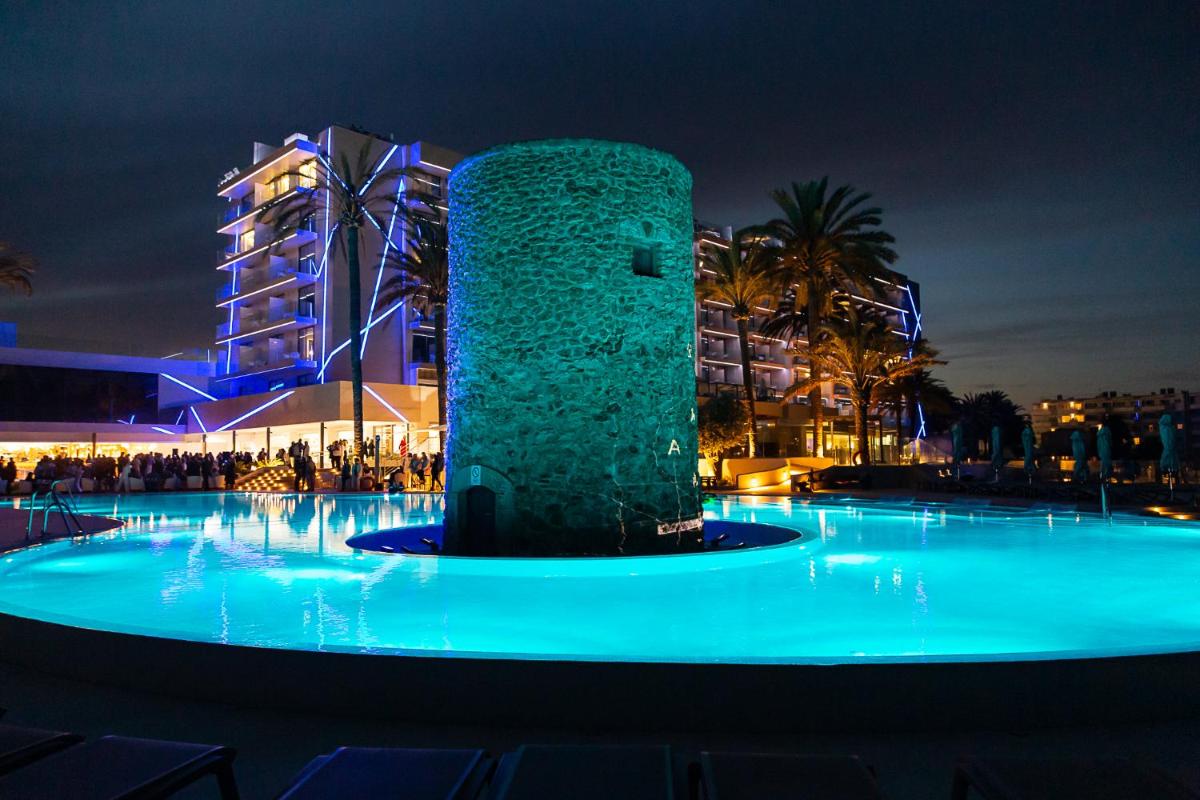 Piscina en o cerca de Hotel Torre del Mar - Ibiza