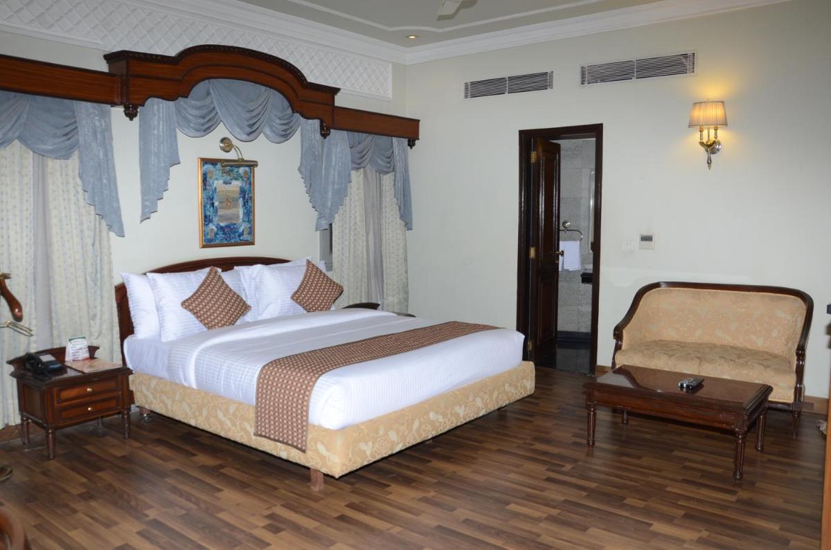 HOTEL ARYA - Housity