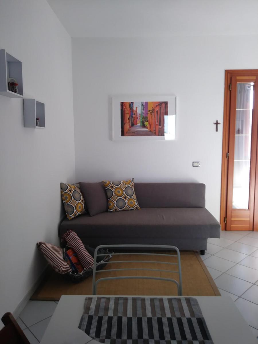 ANGY HOUSE - Housity