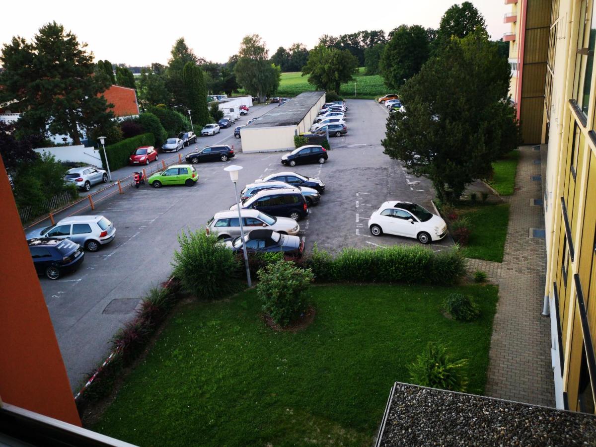 Kiba Panorama Suite Oberteuringen 73 Seeblick & Hallenbad - Housity