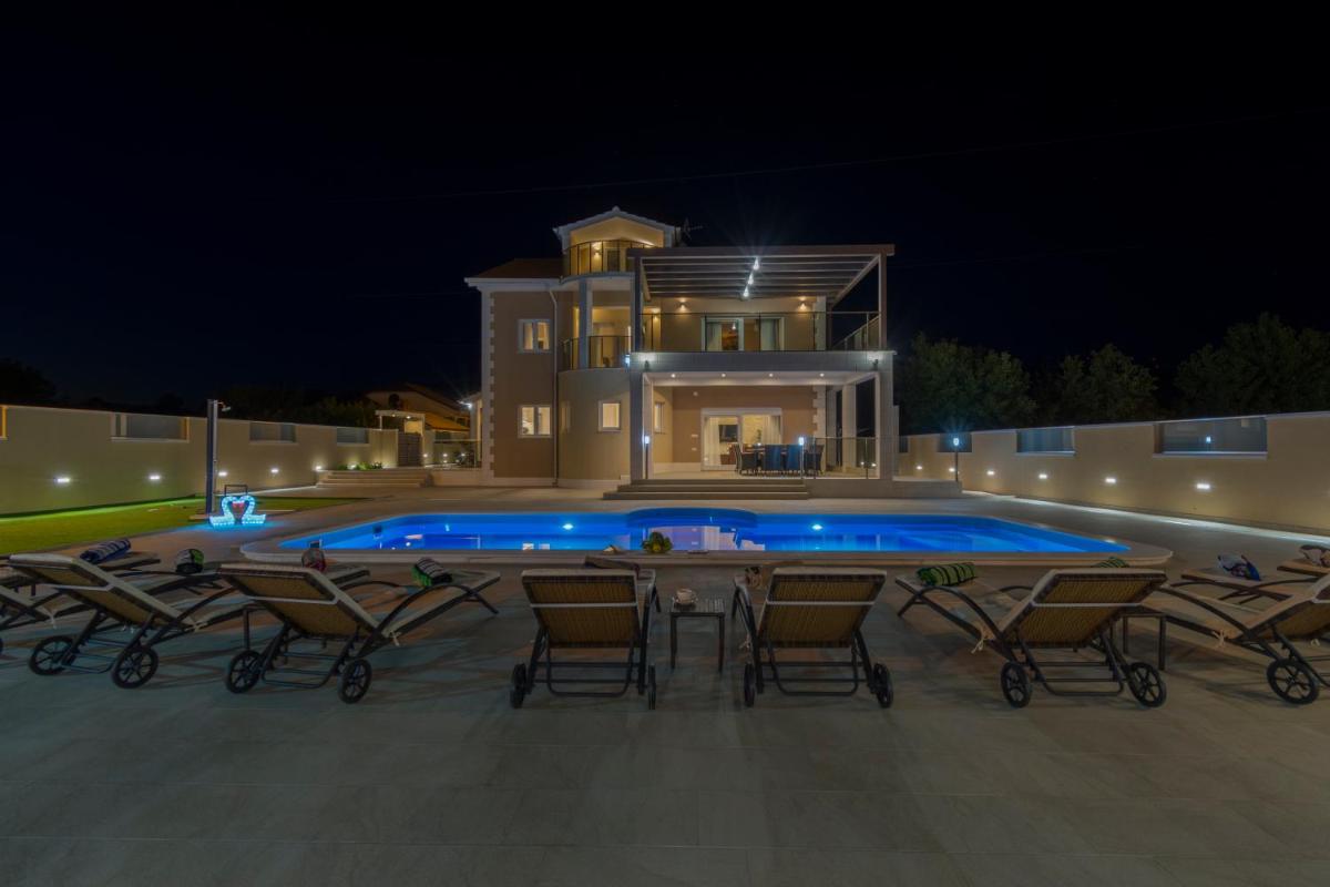 Holiday home Neda Šibenik - Housity