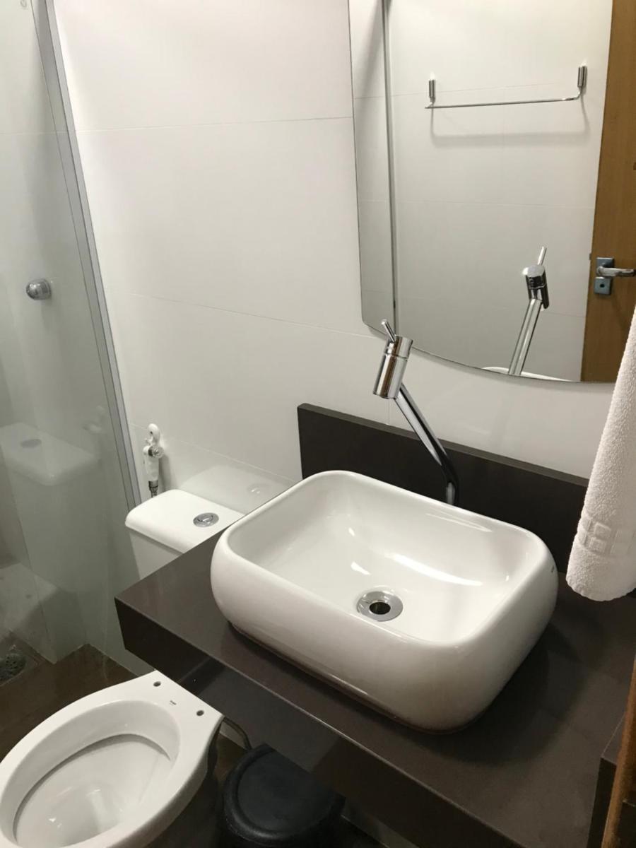 Suíte Hotel Vitória - Housity
