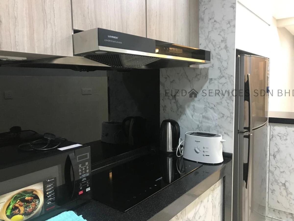 Cozy Apartment @ Hospital Sungai Buloh - Housity