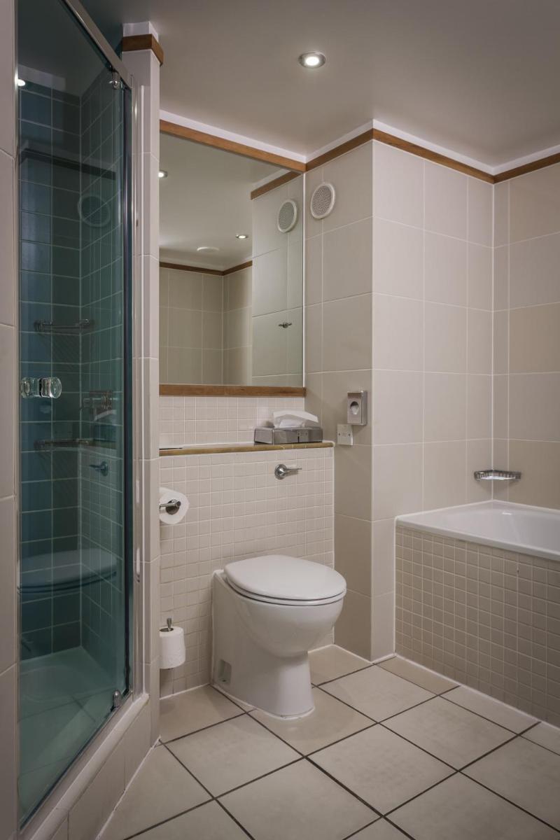 Mercure Brigstow Bristol - Housity
