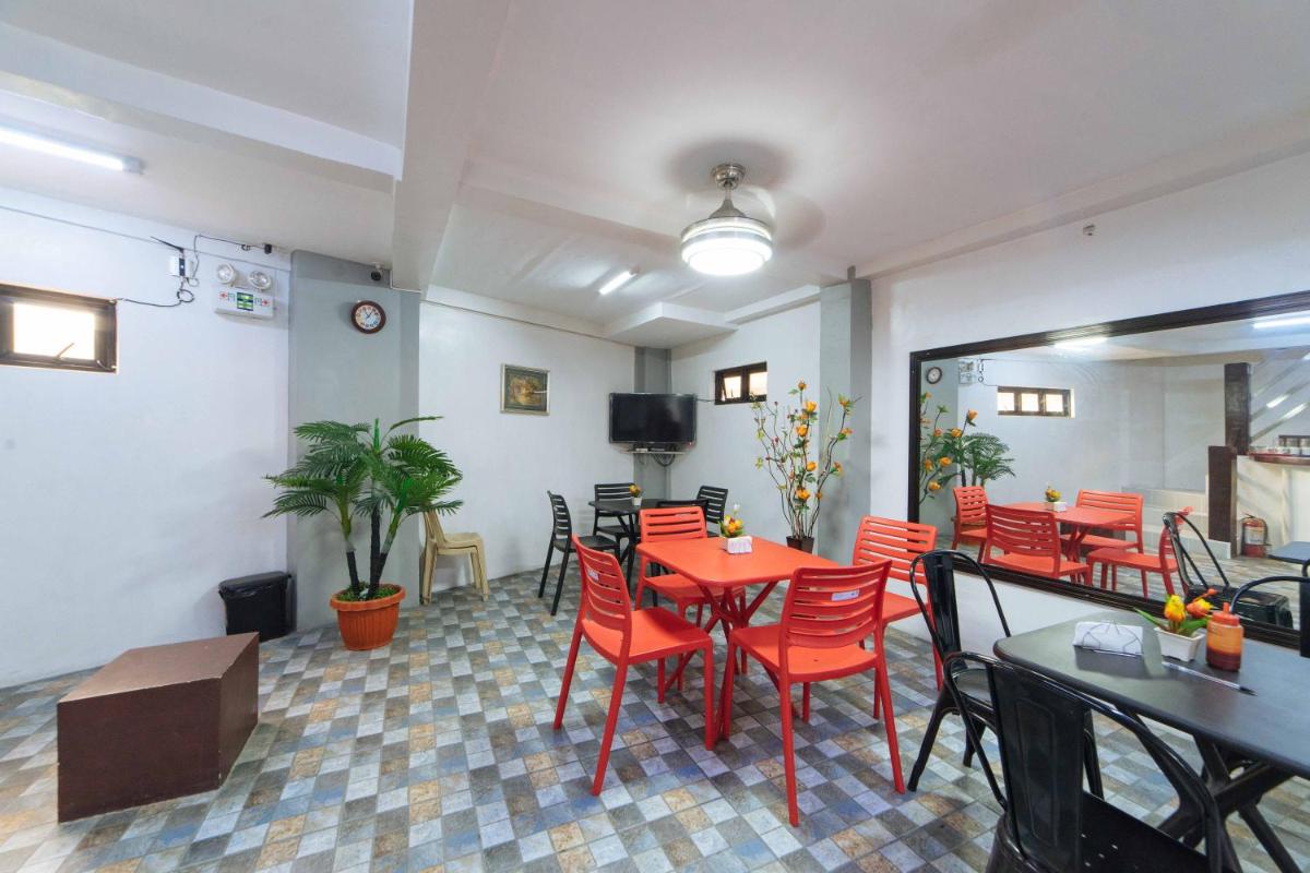 RedDoorz at San Antonio Binan Laguna - Housity