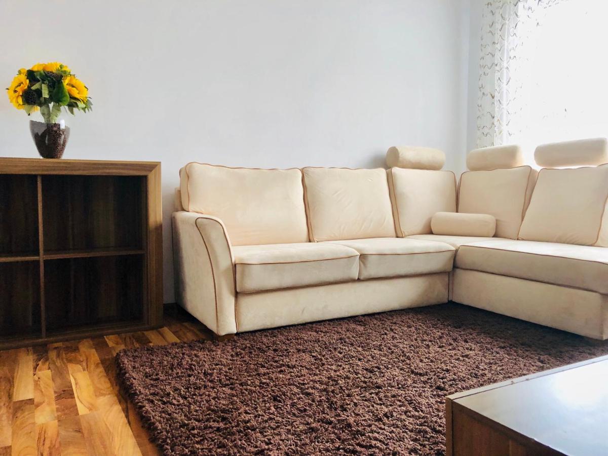 Little Cute Homey Apartman - Housity