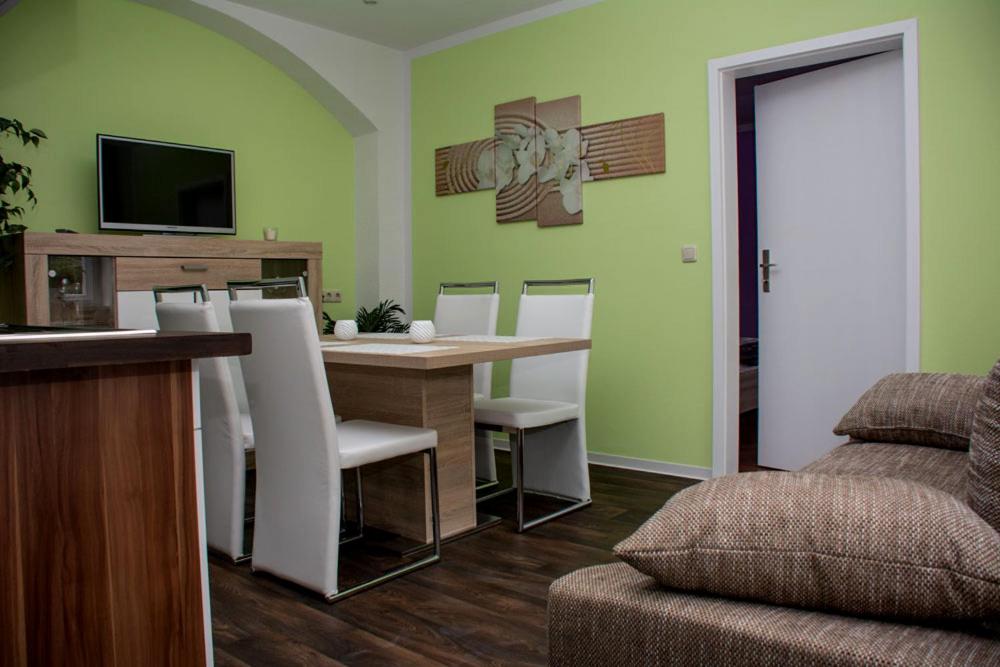 Apartments Stirl - Housity