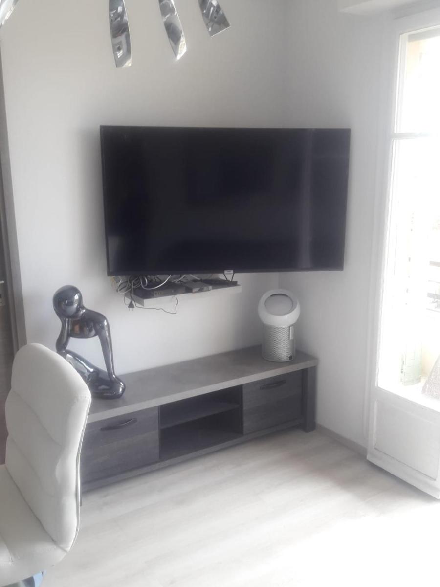 Stella Apartment - Housity
