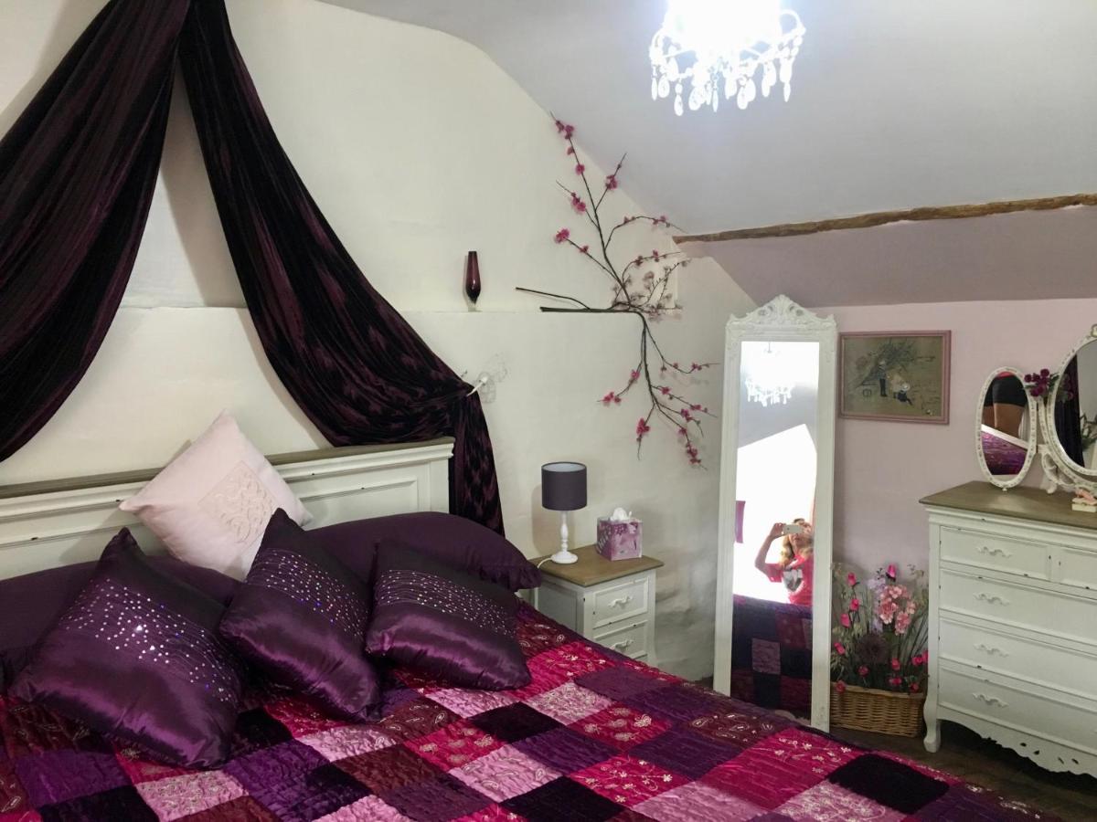 Brecon Boutique Breaks River Run - Housity