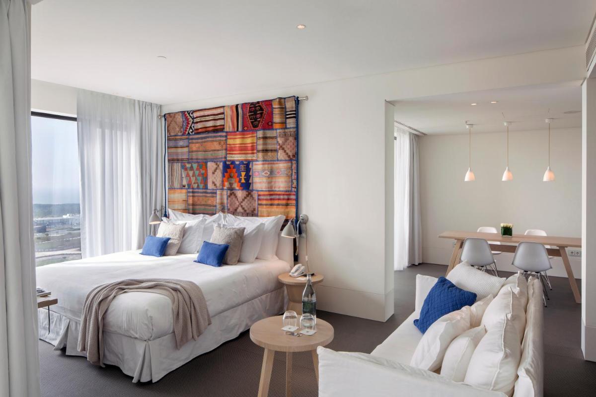 Uma cama ou camas num quarto em Royal Obidos Scenic Resort
