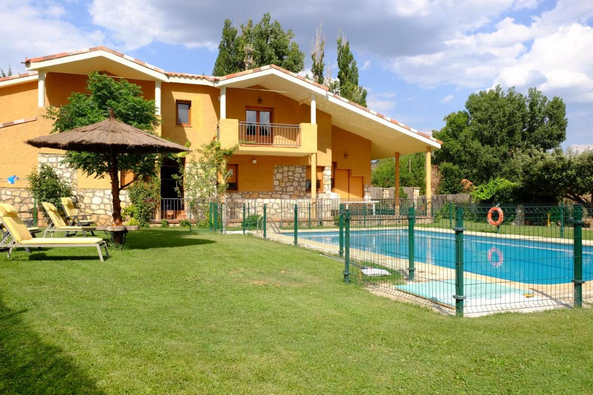 Casa Rural El Caz - Housity