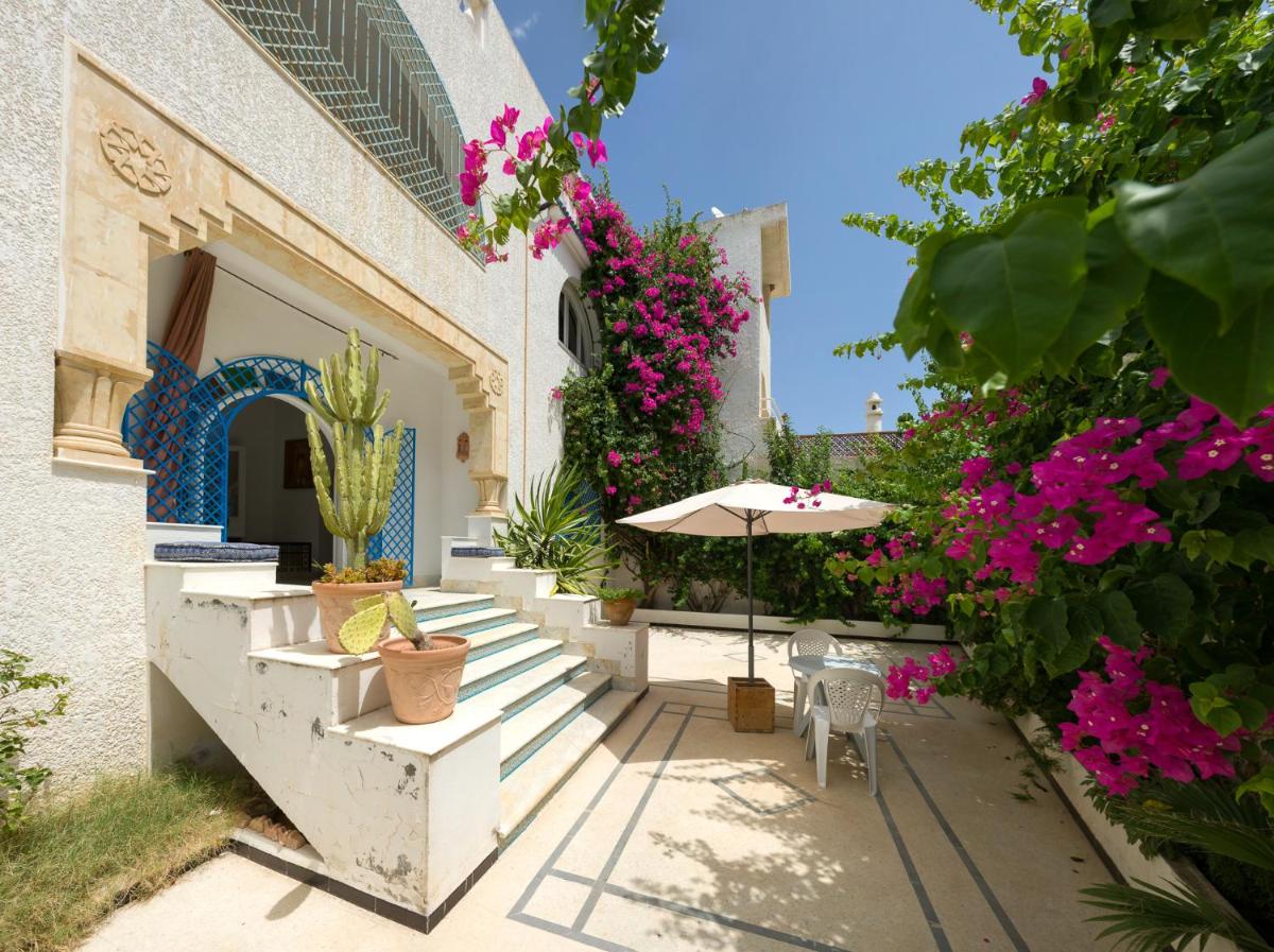 Villa Phoenicia - Housity